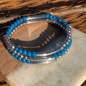 Silver and blue beads bracelet